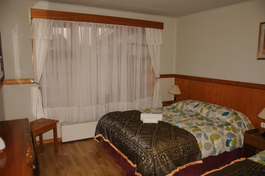 פורטו נטאלס Hostal El Rincon מראה חיצוני תמונה