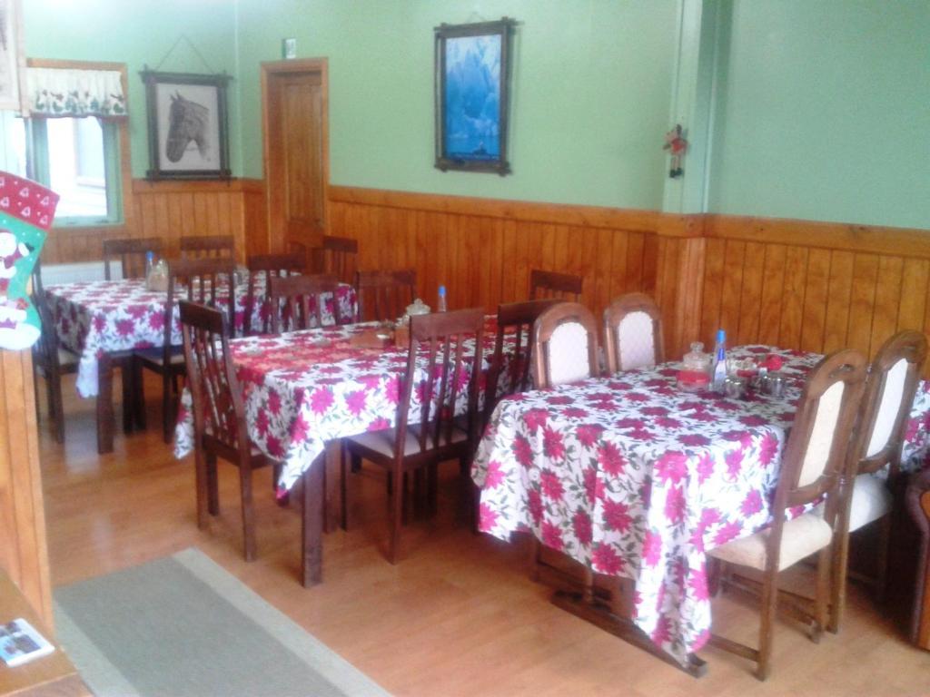 פורטו נטאלס Hostal El Rincon מראה חיצוני תמונה